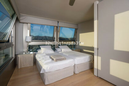 5873900773bdd66eed2974f6288fe837 - 24