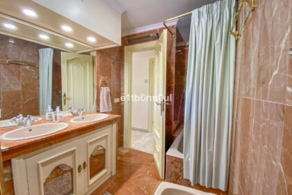 5889fe6c100b96ea17702f2790fead24 - 11