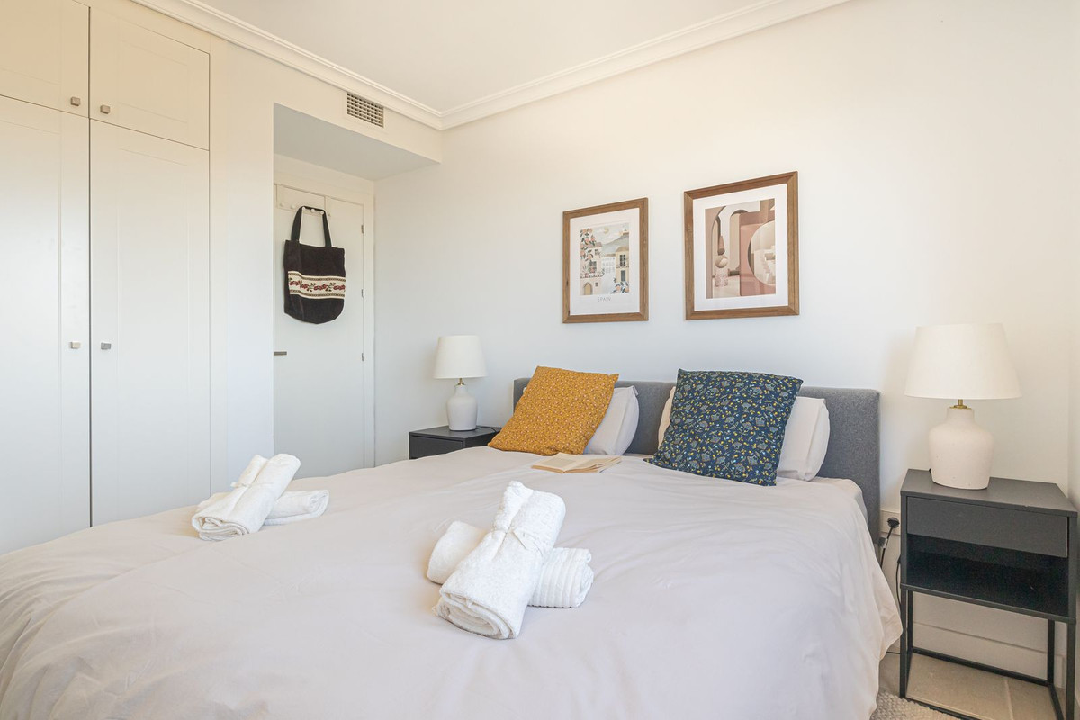 58ab00b894c1f938b0e9c8279a9c1aec - 24