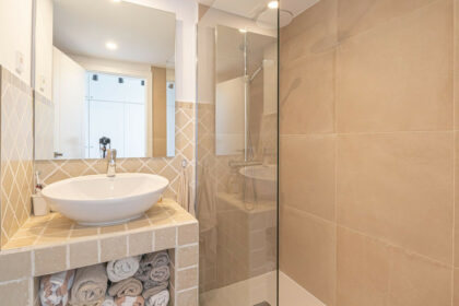 58ab00b894c1f938b0e9c8279a9c1aec - 29