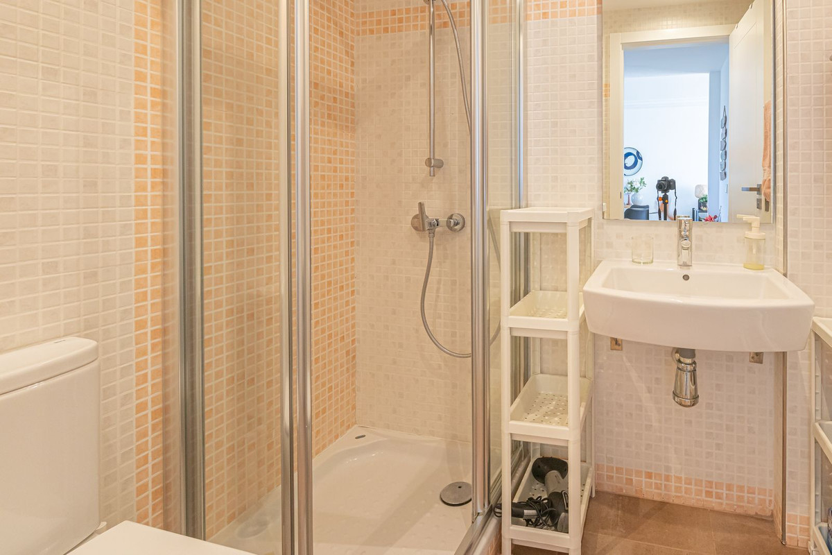 58ab00b894c1f938b0e9c8279a9c1aec - 31