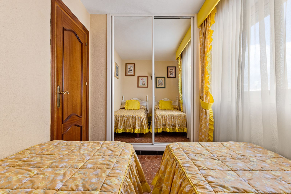 58d5c659f8b23f87a7203bd463dee678 - 13