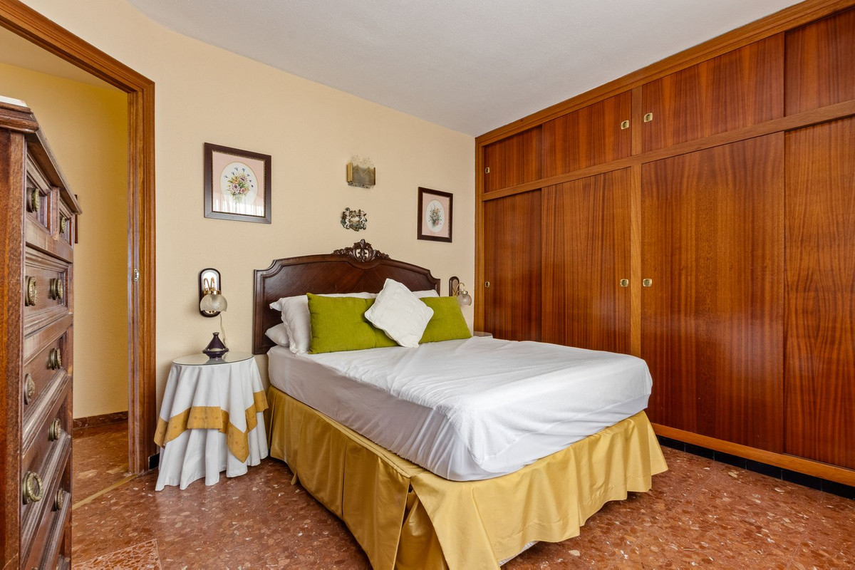 58d5c659f8b23f87a7203bd463dee678 - 17