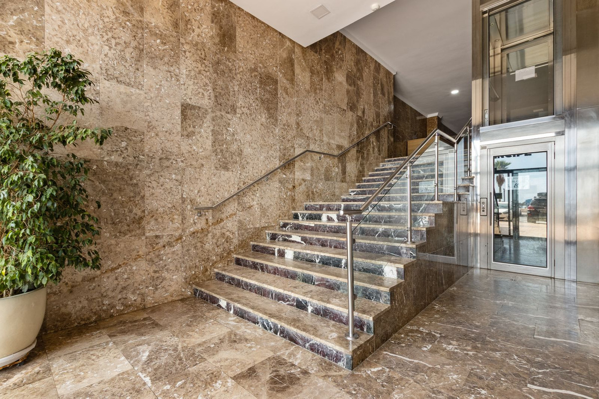 58d5c659f8b23f87a7203bd463dee678 - 20