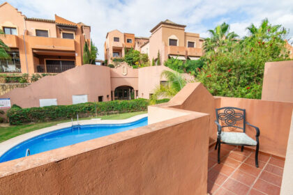 5927210b49e4955bb5d8c6baed75d65d - 24