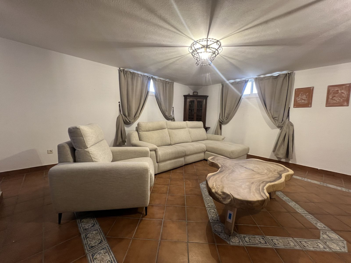 5934c33b61b69ed13681afaf5ef84afc - 10