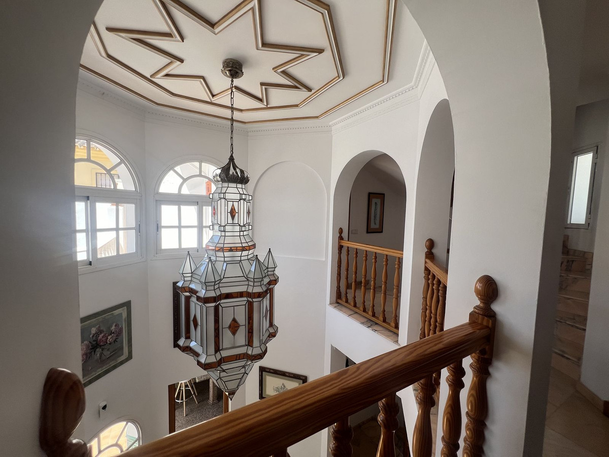 5934c33b61b69ed13681afaf5ef84afc - 23