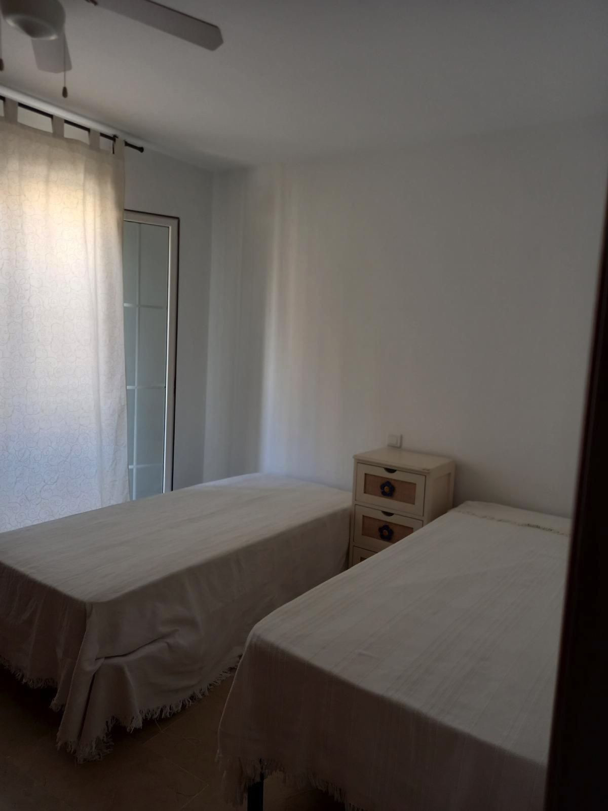 59369bdf1cf8fc7be718b4d1c50584d9 - 15