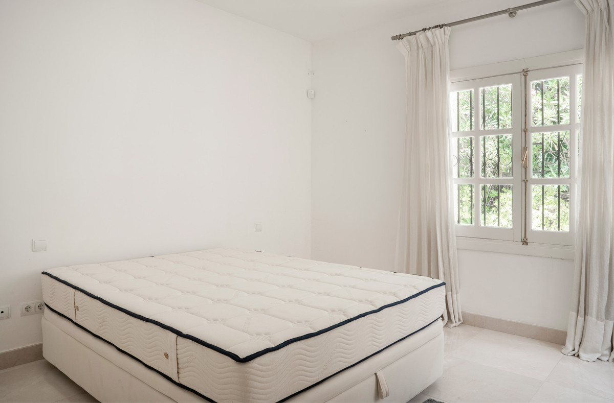 59508f717c0231a0e4ce9a5ee94747ff - 11