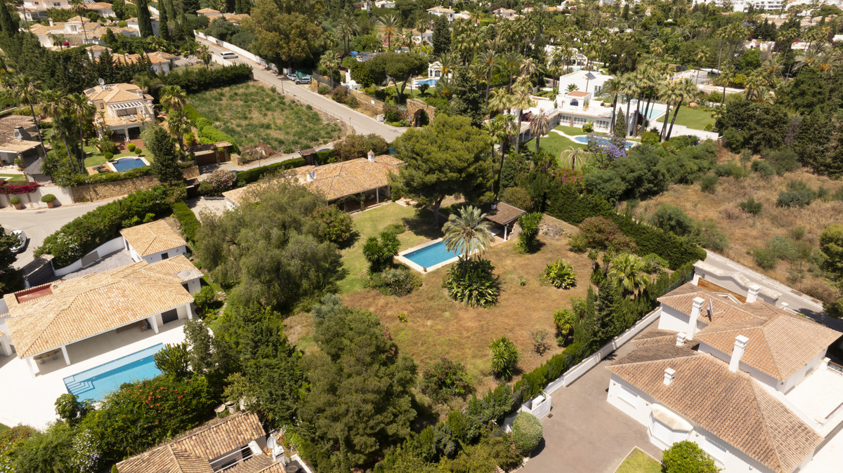 59508f717c0231a0e4ce9a5ee94747ff - 14