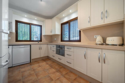 5954d65dbe0b518e5379f1dfe25539e6 - 5