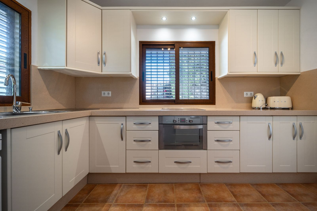 5954d65dbe0b518e5379f1dfe25539e6 - 6