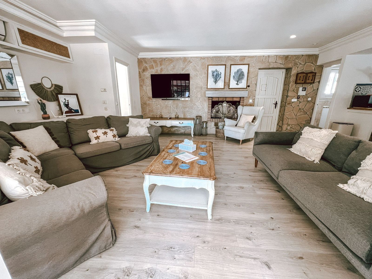 599b6c115ec9dcbe3b4f4b8ccd107d8e - 9