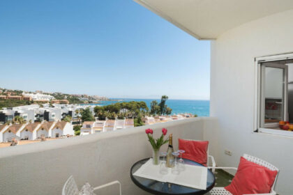 59aa24b6cb4542e1f9fa54dec64c38c3 - 1