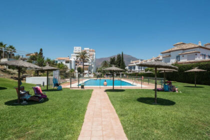 59aa24b6cb4542e1f9fa54dec64c38c3 - 14