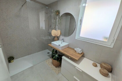 59f8ee917eccf3d2aca526f611bd1429 - 18