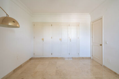 5bc31e76ea370eb97d550dc8b4572012 - 16