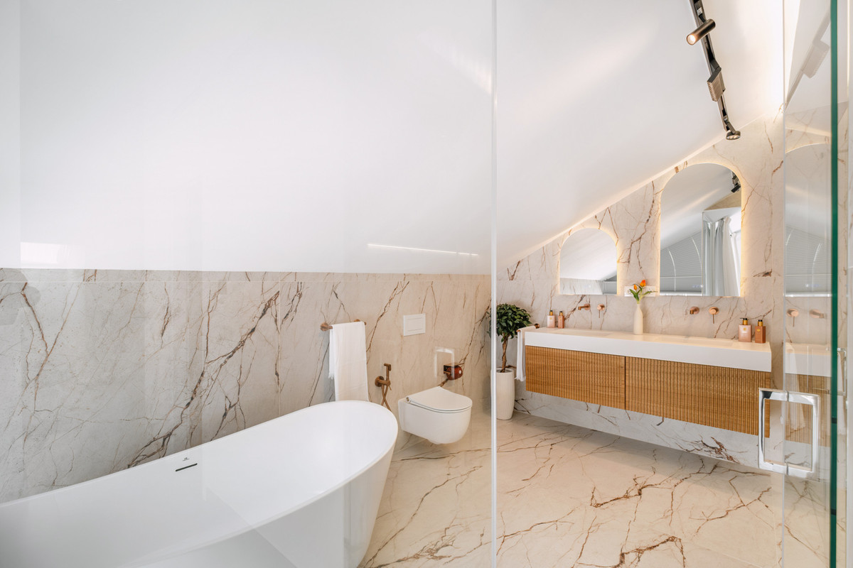 5d2952608845b707aa60541b7d23c28d - 16