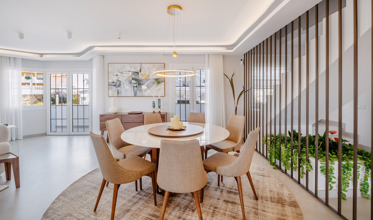 5d2952608845b707aa60541b7d23c28d - 17