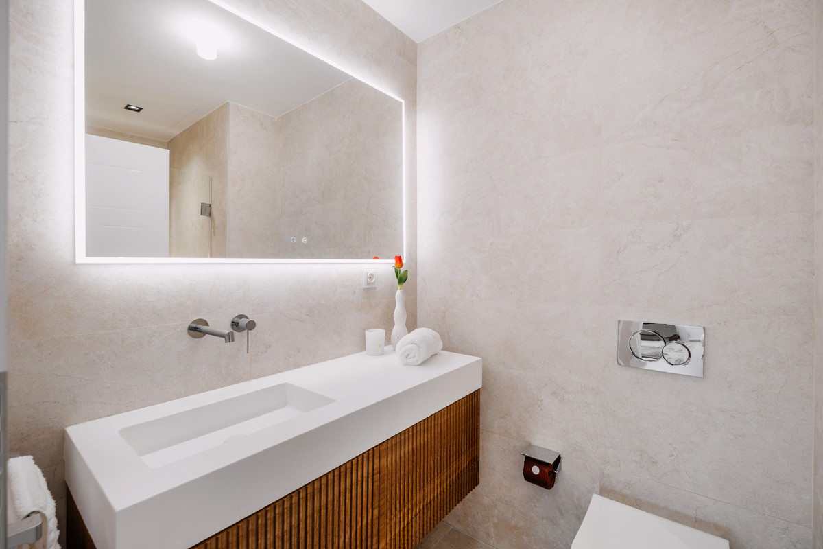 5d2952608845b707aa60541b7d23c28d - 20