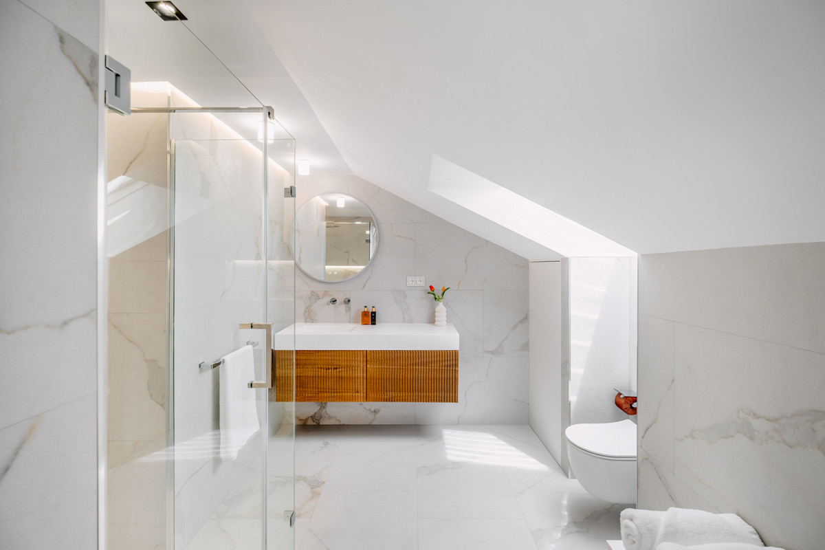 5d2952608845b707aa60541b7d23c28d - 21