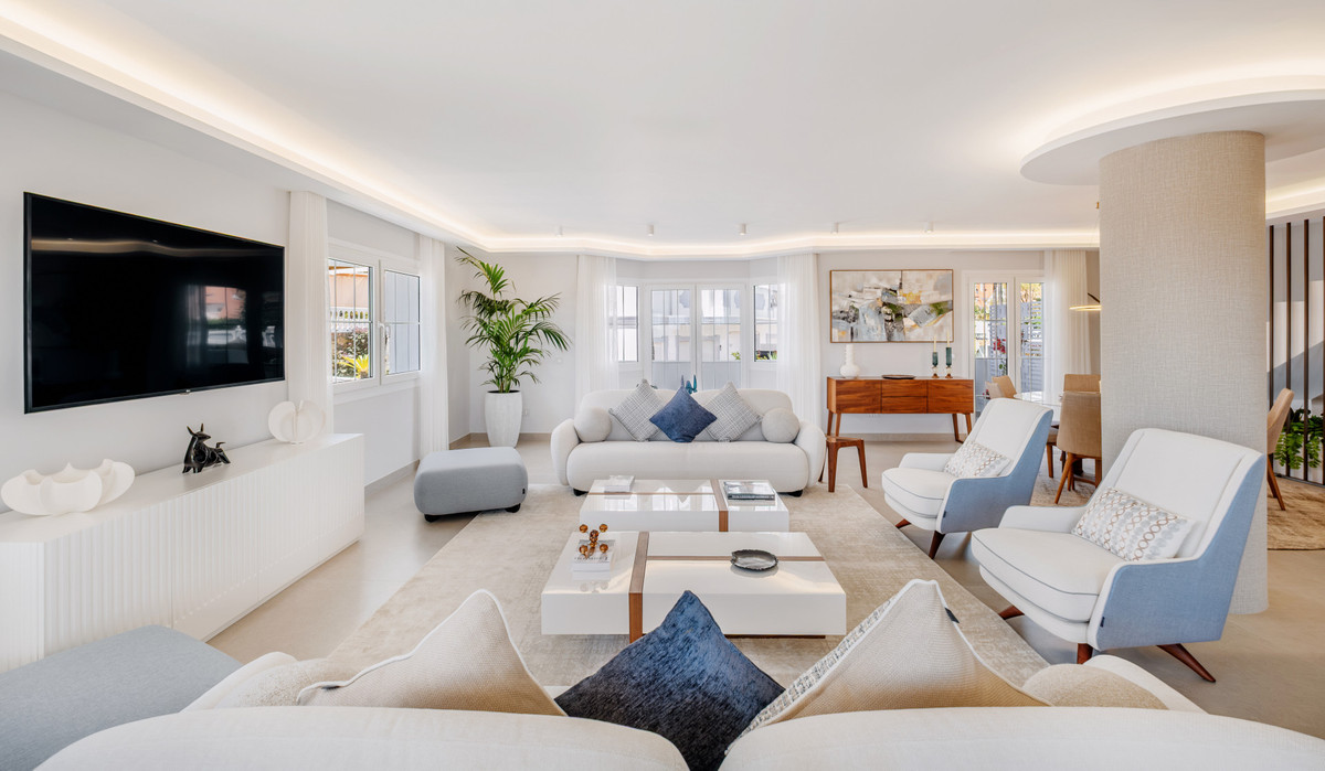 5d2952608845b707aa60541b7d23c28d - 25