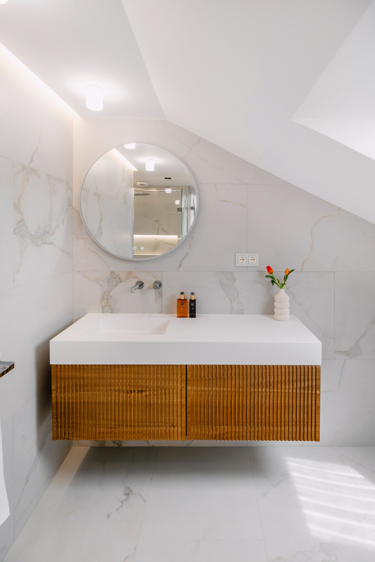 5d2952608845b707aa60541b7d23c28d - 30