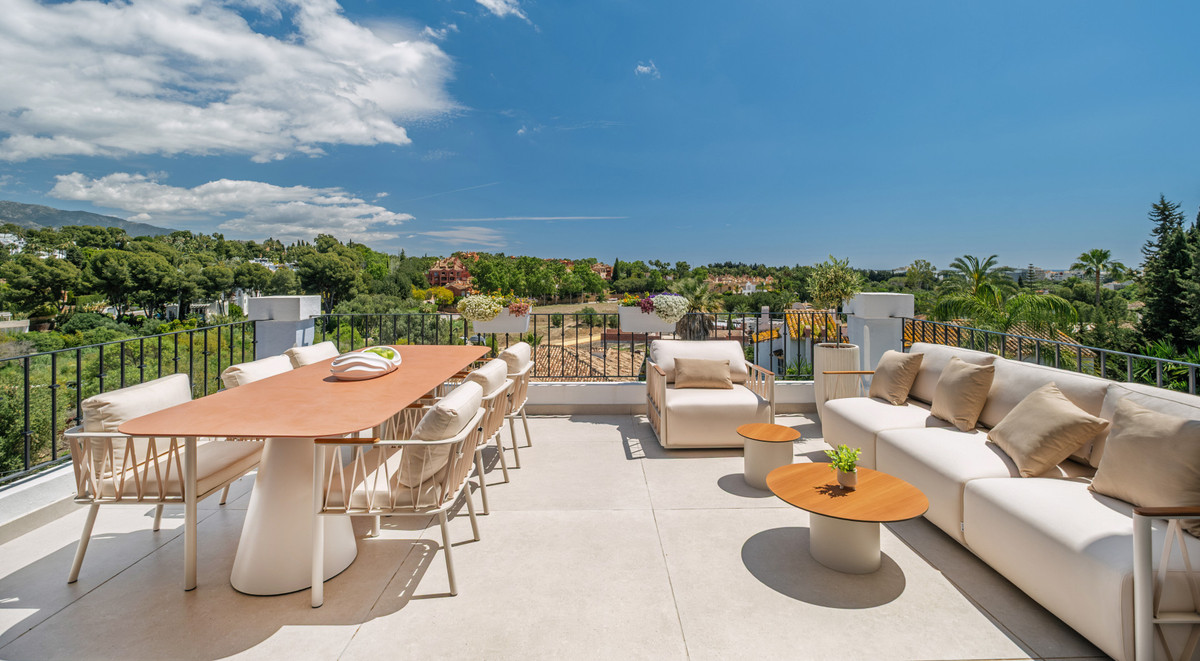 5d2952608845b707aa60541b7d23c28d - 32