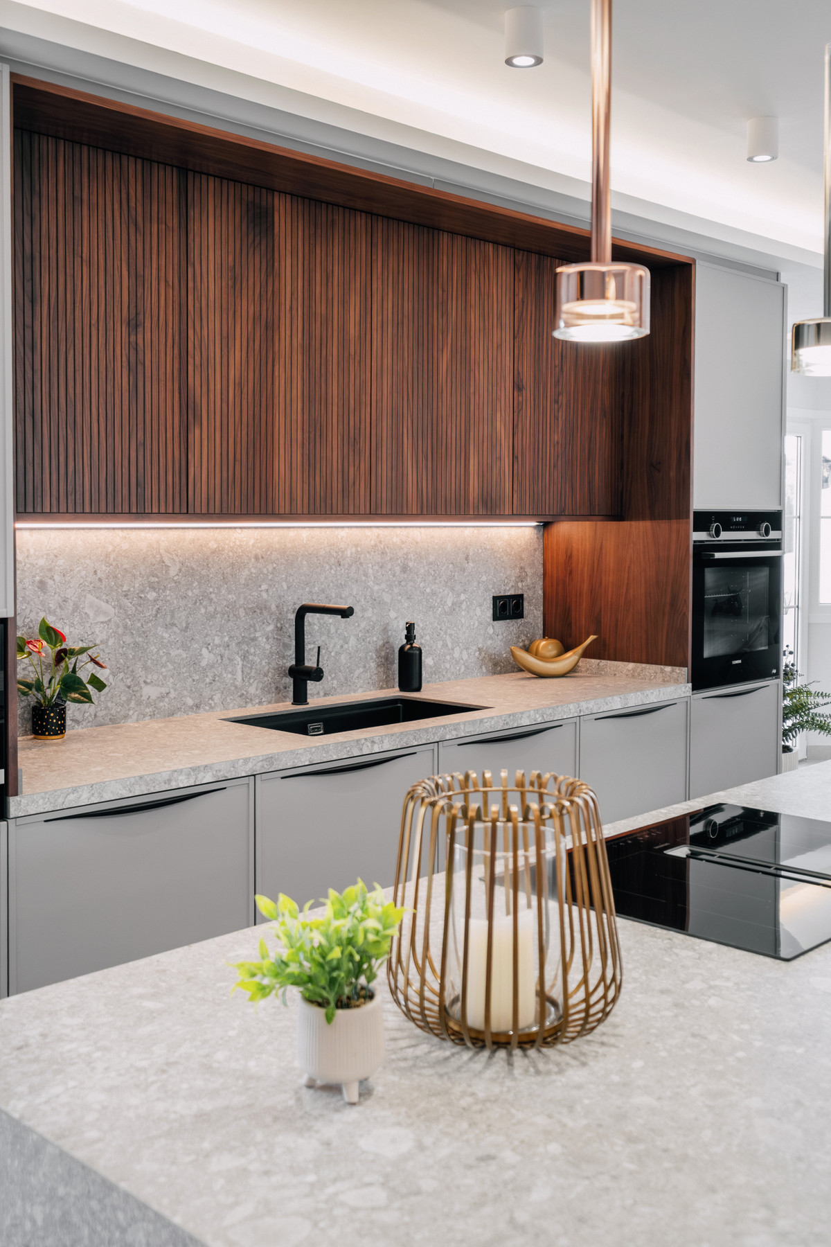 5d2952608845b707aa60541b7d23c28d - 6