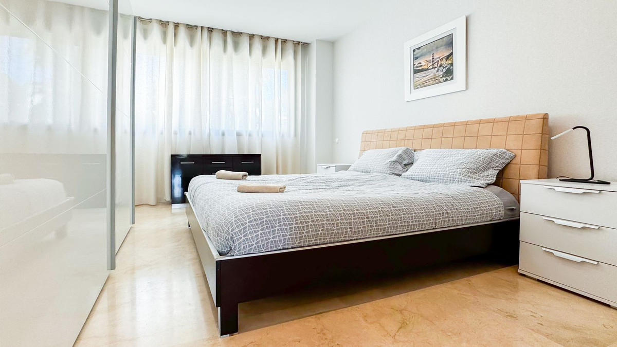 5d4a3db4d791208f2703f1c9fe4d796b - 15