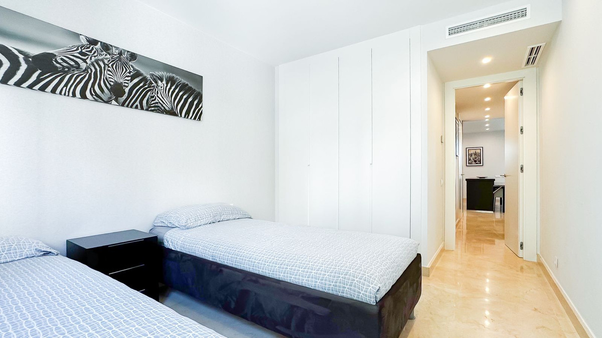 5d4a3db4d791208f2703f1c9fe4d796b - 19