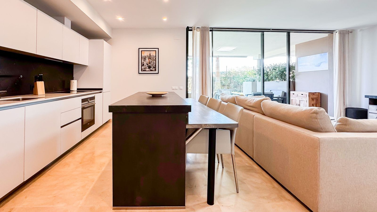 5d4a3db4d791208f2703f1c9fe4d796b - 4