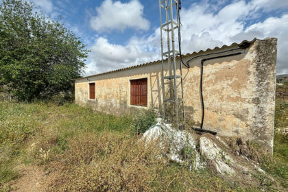 5e1ebdba304506a7b06575ed4e75e2cf - 19