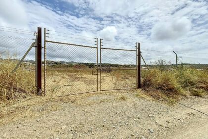 5e1ebdba304506a7b06575ed4e75e2cf - 23