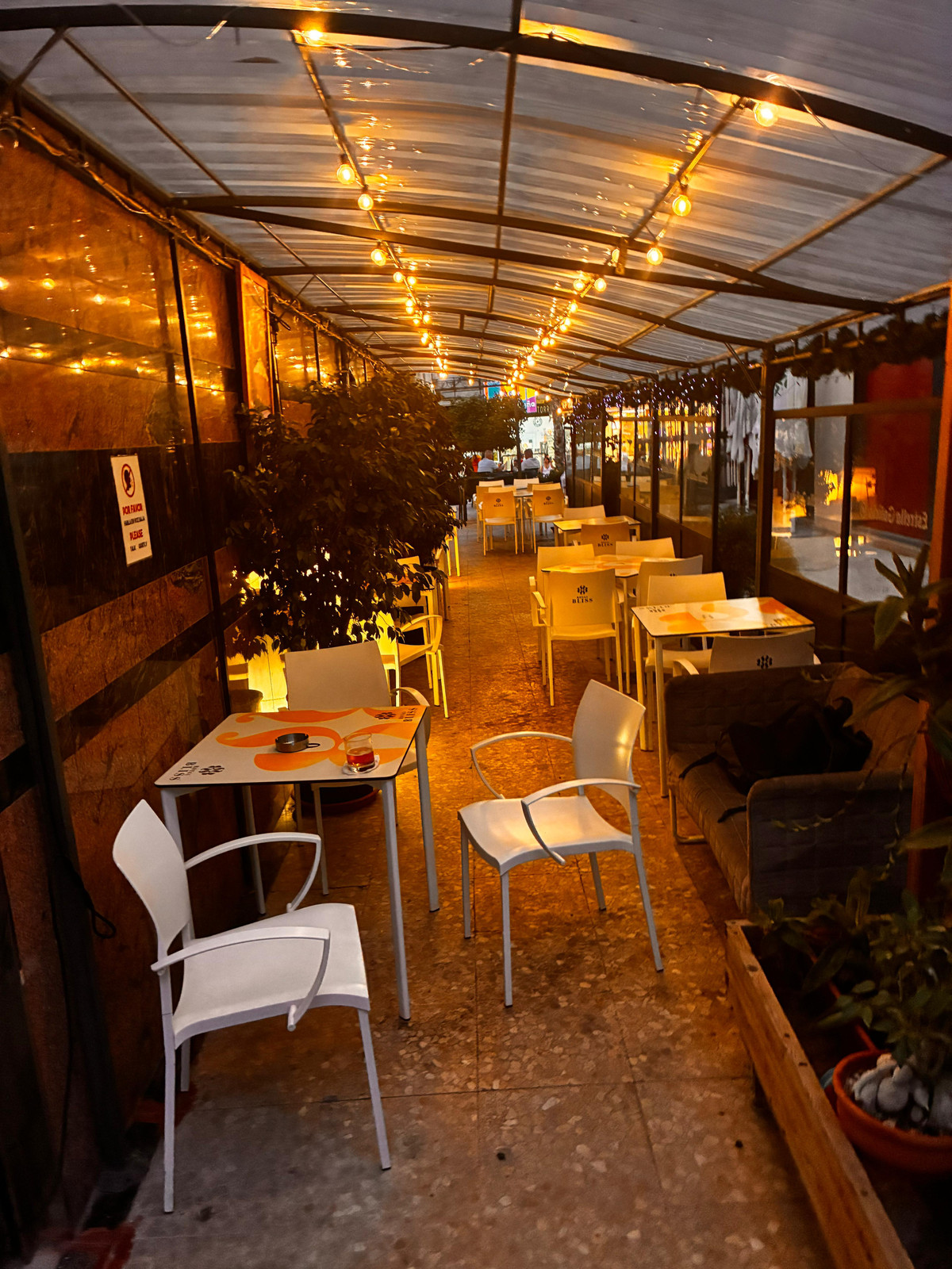 5e8772d9632cf0c40cccebcd75e4d5fa - 1