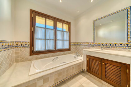 5f2fac2a5d36a0d1fab0f4a613d89e6a - 21