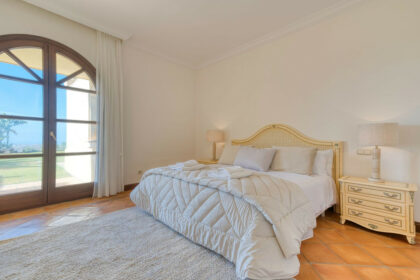 5f2fac2a5d36a0d1fab0f4a613d89e6a - 28