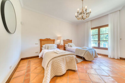 5f2fac2a5d36a0d1fab0f4a613d89e6a - 31