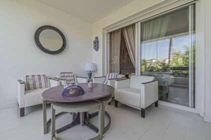 5f604c2b60b5a34a5de4b60739789bee - 14