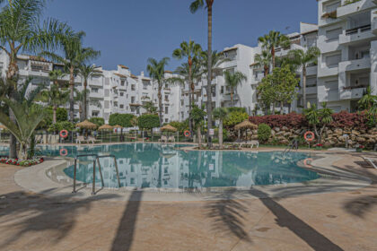 5f604c2b60b5a34a5de4b60739789bee - 18