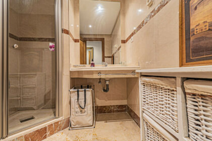 5f604c2b60b5a34a5de4b60739789bee - 21