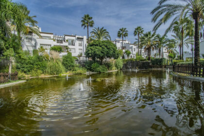 5f604c2b60b5a34a5de4b60739789bee - 24