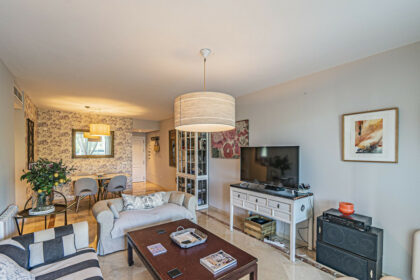 5f604c2b60b5a34a5de4b60739789bee - 7