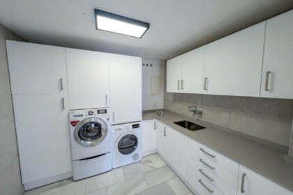 6052c3702b7df3fae7270b43451de172 - 15