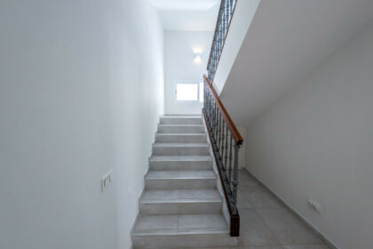 6052c3702b7df3fae7270b43451de172 - 17