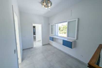 6052c3702b7df3fae7270b43451de172 - 29