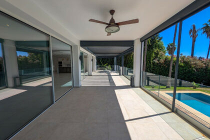 6052c3702b7df3fae7270b43451de172 - 30