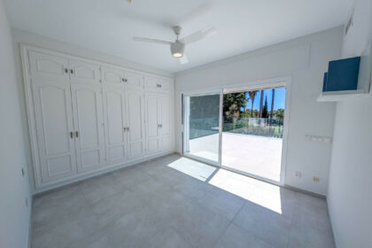 6052c3702b7df3fae7270b43451de172 - 37