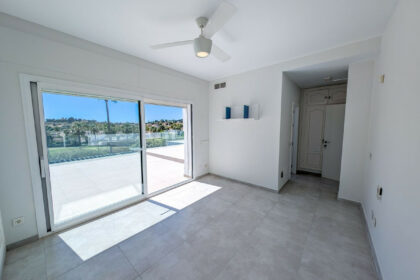 6052c3702b7df3fae7270b43451de172 - 38