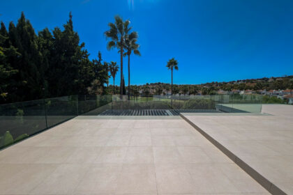 6052c3702b7df3fae7270b43451de172 - 39